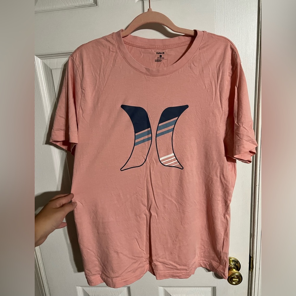 Men's, Hurly T shirt. Size Large, peach colored